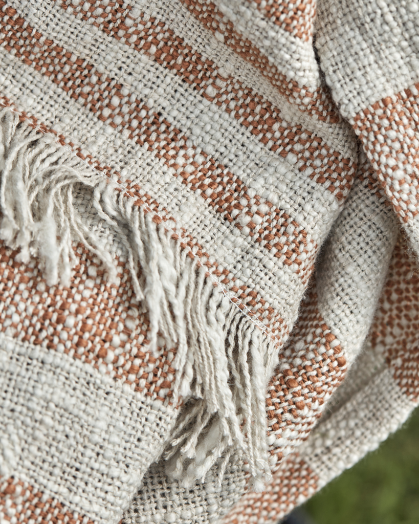Fold Throw